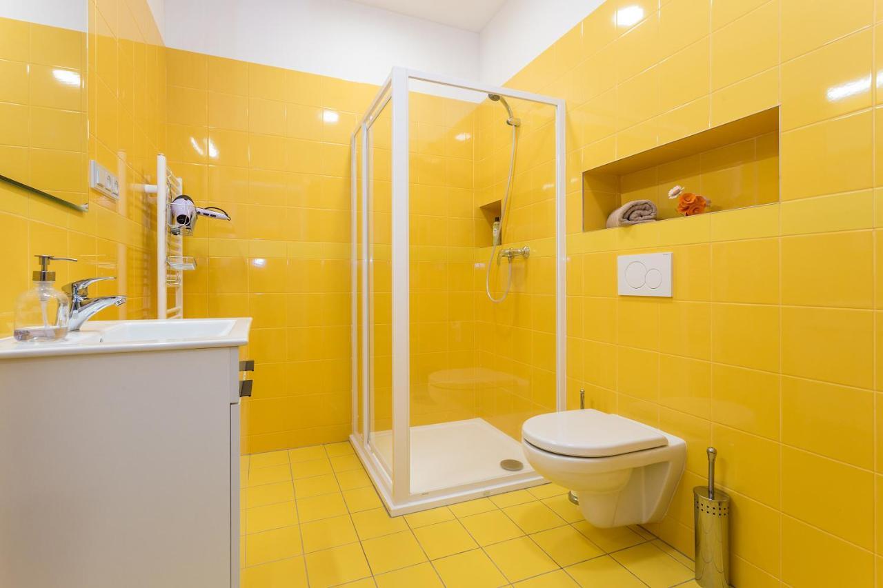 Harfa Apartments Praha Bagian luar foto