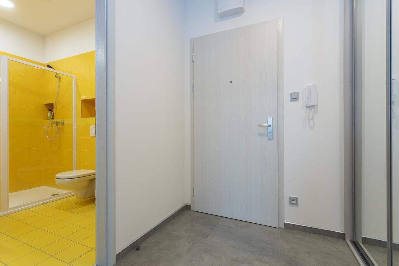 Harfa Apartments Praha Bagian luar foto