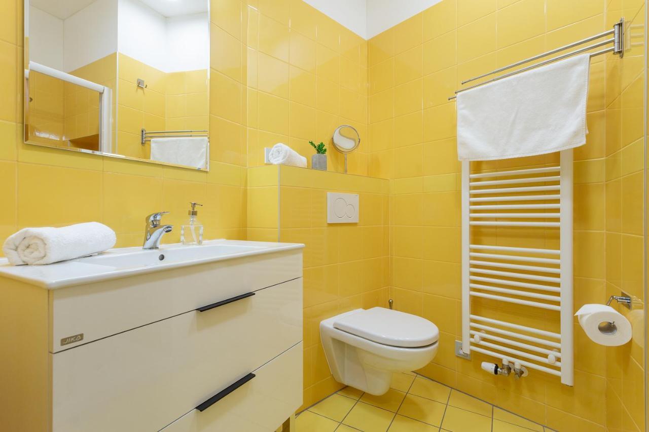 Harfa Apartments Praha Bagian luar foto