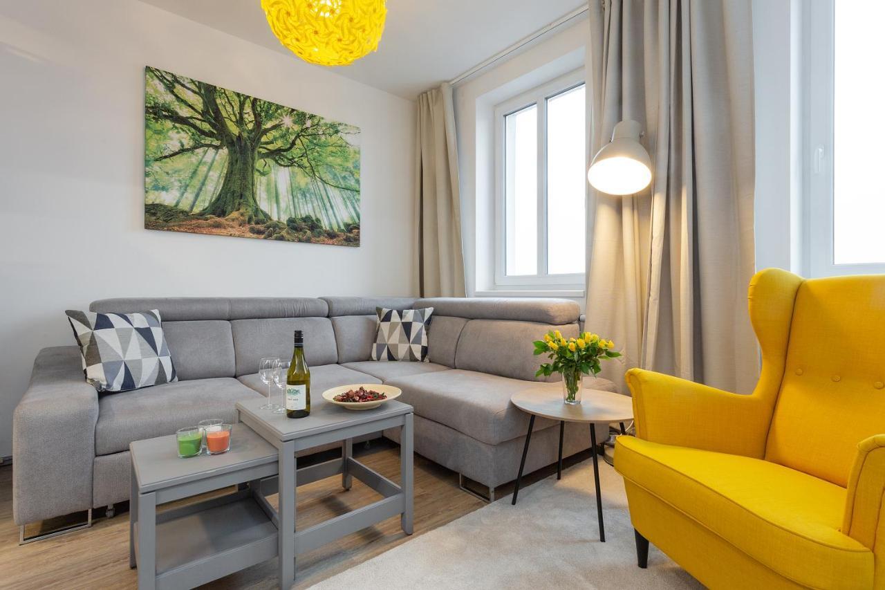 Harfa Apartments Praha Bagian luar foto