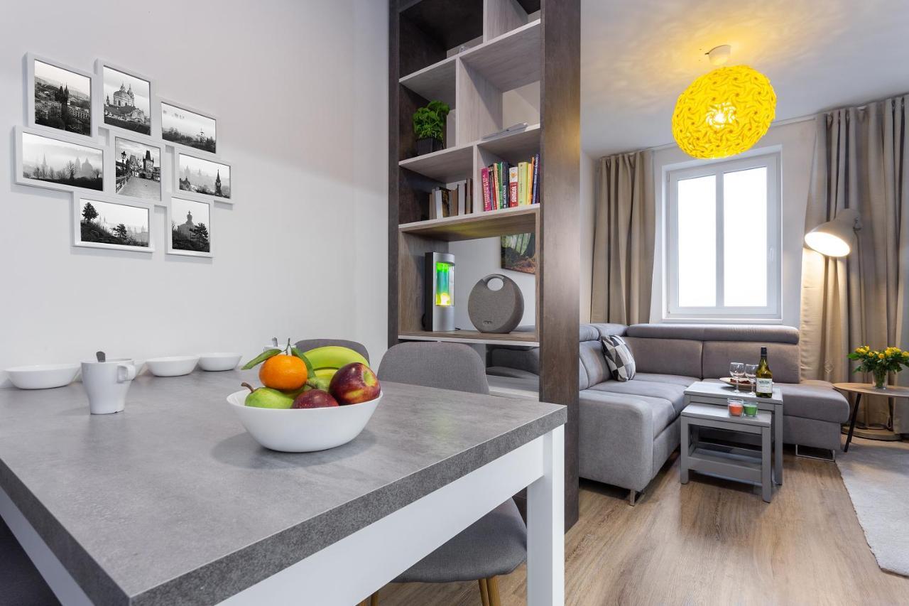 Harfa Apartments Praha Bagian luar foto