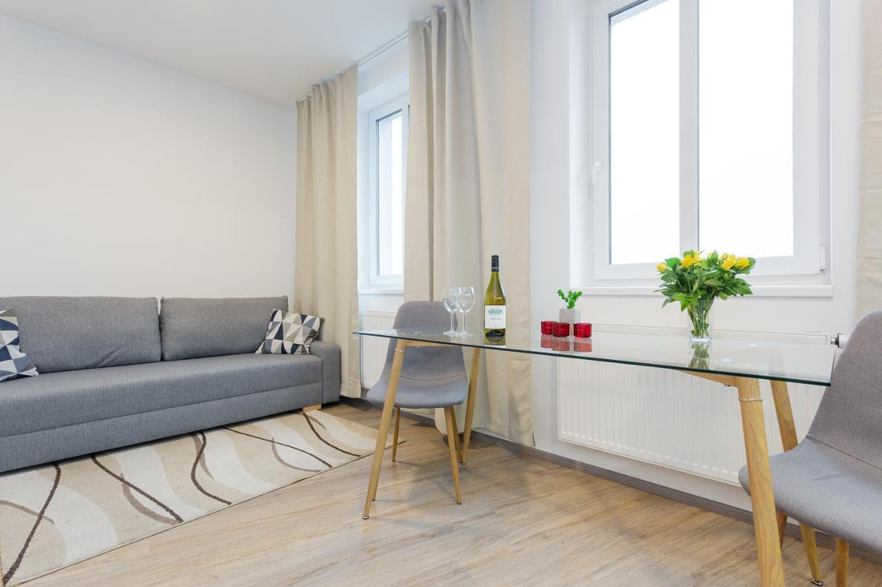 Harfa Apartments Praha Bagian luar foto