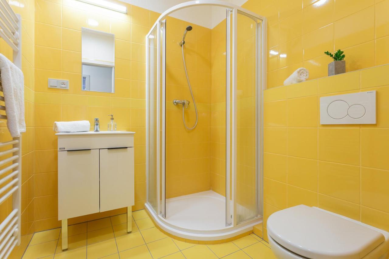 Harfa Apartments Praha Bagian luar foto